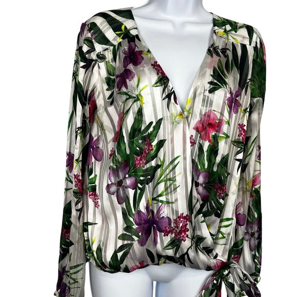 Guess Los Angeles Floral Flowy Mock-Wrap Top Small - Picture 2 of 6